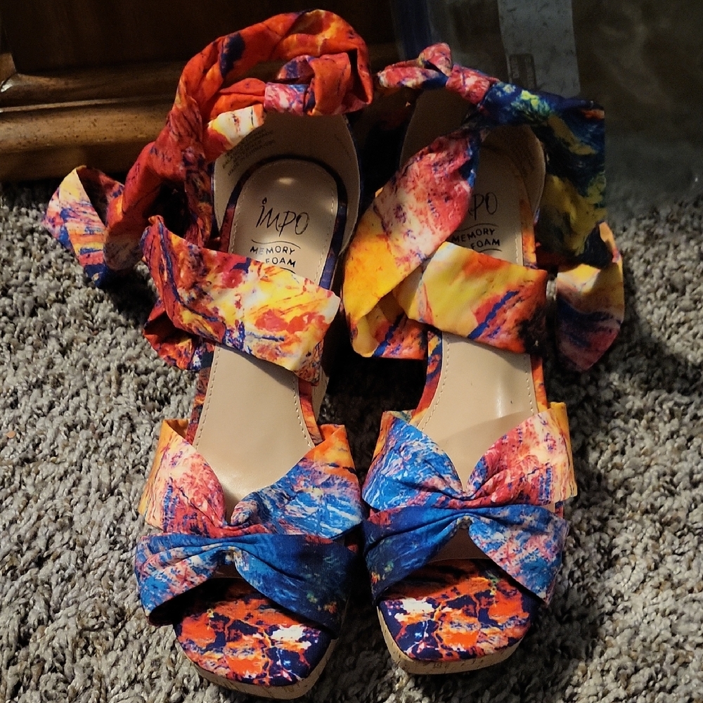Impo Women's Colorful Abstract Sandals